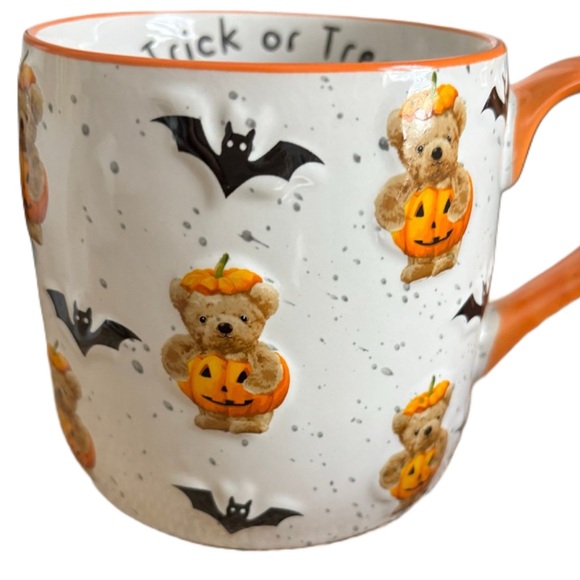 Creepy Critters ‘Trick Or Treat’ Teddy Bear Pumpkin Costume Halloween Mug - Picture 1 of 3